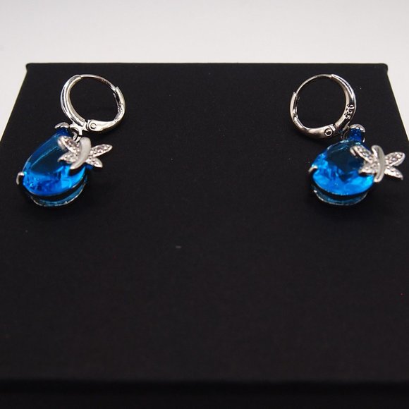 ⭐Bundle Sale⭐ 4Pc. Blue Water drop w/ Dragonfly Earrings and Necklace Set - Picture 3 of 7